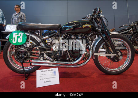 STUTTGART, Deutschland - 2. März 2017: Sport Motorrad Vincent Rapide mit "Black Lightning" Spezifikation, 1952. Europas größte Oldtimer Ausstel- Stockfoto