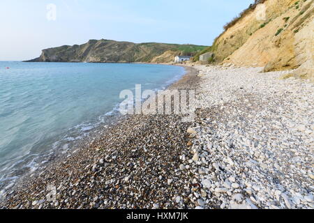 Lulworth Cove nahe dem Dorf von West Lulworth in Dorset, Südengland Stockfoto