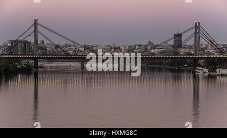 Belgrad, Serbien - Stadtbild in der Dämmerung Stockfoto