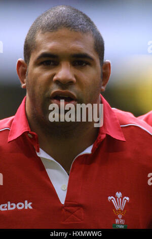 COLIN CHARVIS WALES & SWANSEA RU CARDIFF WALES MILLENNIUM STADIUM 10. November 2001 Stockfoto