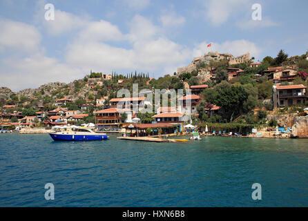 Antalya, Türkei - 28. August 2014: Simena Dorf auf der türkischen Insel Kekova Stockfoto