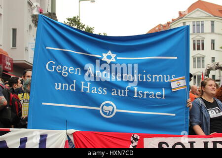 Berlin, 25. Juli 2014: Al Quds Tag Protest und Anti-Protest in Berlin. Stockfoto