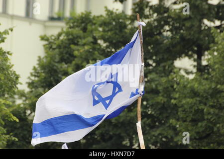 Berlin, 25. Juli 2014: Al Quds Tag Protest und Anti-Protest in Berlin. Stockfoto