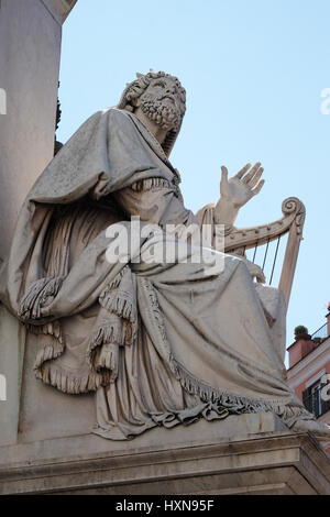 König David von Tadolini auf die Spalte von der Unbefleckten Empfängnis auf Piazza Mignanelli in Rom, Italien Stockfoto