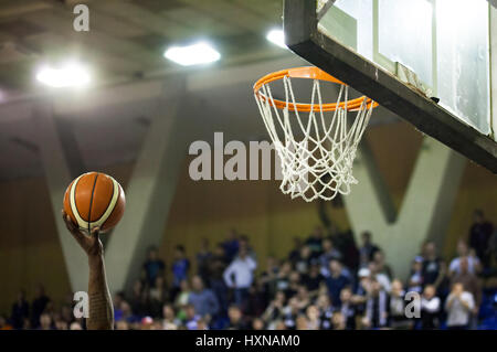 Scoring-die Siegpunkte bei einem Basketball-Spiel Stockfoto