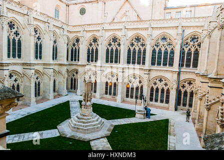 Neues Kloster. Kathedrale der Heiligen Maria von Burgos. Burgos, Kastilien und Leon, Spanien, Europa Stockfoto