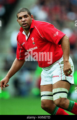 COLIN CHARVIS WALES & SWANSEA RU TWICKENHAM LONDON ENGLAND 23. März 2002 Stockfoto