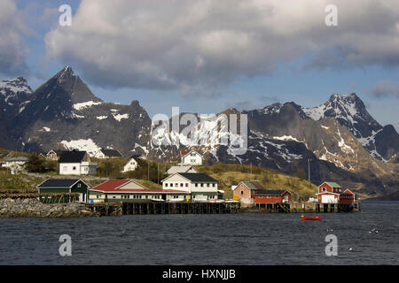 Das Fischerdorf Sakrisoy, Lofoten, Der Fischerort Sakrisoy Stockfoto