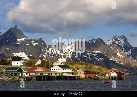 Das Fischerdorf Sakrisoy, Lofoten, Der Fischerort Sakrisoy Stockfoto