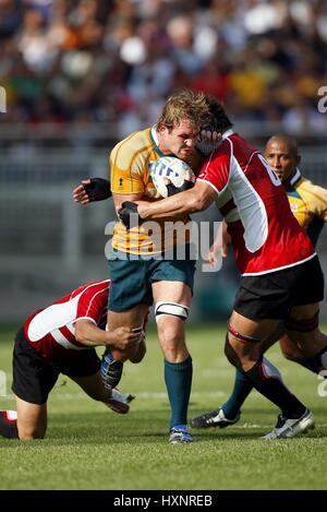 ROCKY ELSOM YASUNORI WATANABE Australien V JAPAN STADE GERLAND LYON Frankreich 8. September 2007 Stockfoto