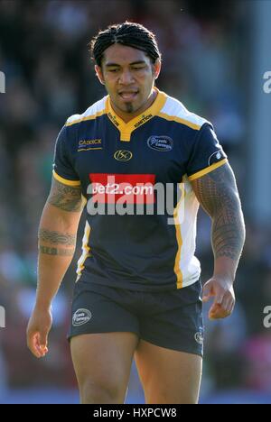 ALFIE TO'OALA LEEDS CARNEGIE RU HEADINGLEY CARNEGIE LEEDS ENGLAND 4. Oktober 2009 Stockfoto