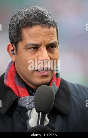 JEREMY GUSCOTT Fernsehen/RADIO Moderator TWICKENHAM MIDDLESEX ENGLAND 7. Februar 2009 Stockfoto