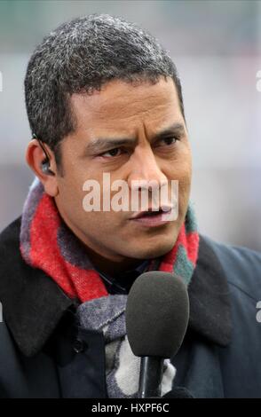 JEREMY GUSCOTT Fernsehen/RADIO Moderator TWICKENHAM MIDDLESEX ENGLAND 7. Februar 2009 Stockfoto