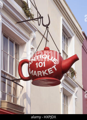 Schild an der Portobello Road Antiquitätenmarkt, Notting Hill, Royal Borough of Kensington und Chelsea, Greater London, England, Vereinigtes Königreich Stockfoto