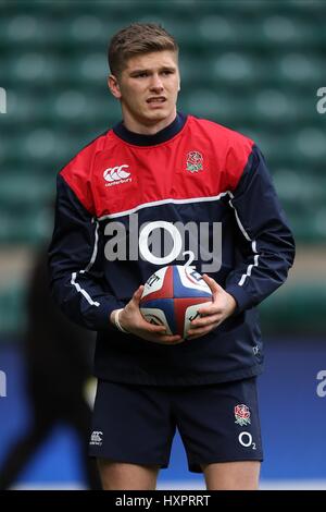 OWEN FARRELL ENGLAND Sarazenen RU ENGLAND & Sarazenen RU TWICKENHAM LONDON ENGLAND 27. Februar 2016 Stockfoto