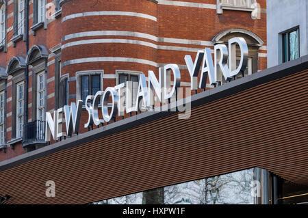 Das New Scotland Yard-Hauptquartier am Victoria Embankment in London, England, Vereinigtes Königreich UK Stockfoto