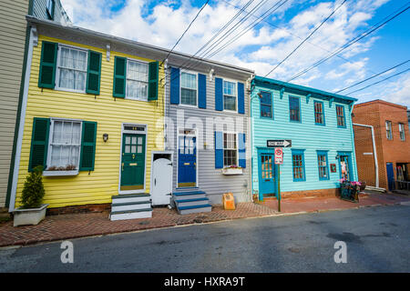 Bunten Reihenhäuser in Annapolis, Maryland. Stockfoto