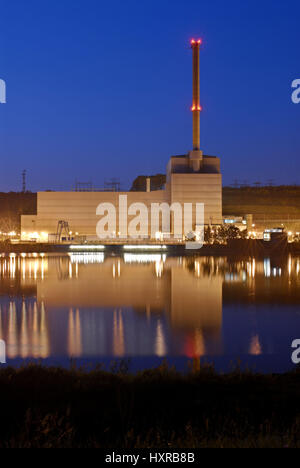 Kernkraftwerk, AKWs, Kernkraftwerk, Atomkraftwerk, KKW, KKWs Kr? Mmel, Schleswig - Holstein, Geesthacht, Kr? Mmel, am Abend Stockfoto