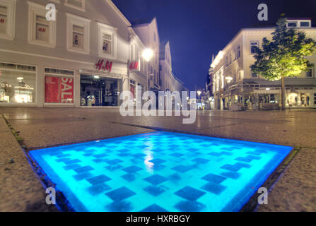 Shopping street sächsischen Tor im Bergdorf, Hamburg, Europa, Einkaufsstraße Sachsentor in Bergedorf, Europa Stockfoto