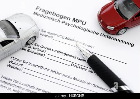 Fragebogen MPU, medizinisch-psychologische Untersuchung, Idioten test, Fragebogen MPU Medizinisch-Psychologische Rechtssprechung, Idiotentest Stockfoto