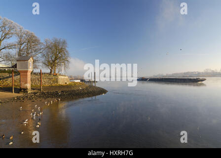 Der südlichste Ort von Hamburg an der Elbe in Kirchwerder, Hamburg, Deutschland, Europa, Südlichste Stelle Hamburgs an der Elbe in Kirchwerder, Deutsc Stockfoto