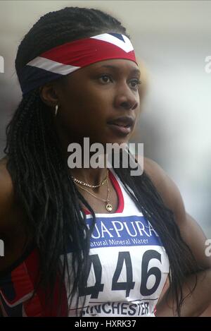 NATASHA DANVERS 400 Meter Hürden CITY OF MANCHESTER STADIUM MANCHESTER 15. Juni 2002 Stockfoto