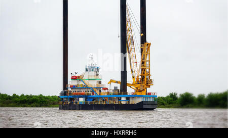 Offshore-Aufbocken Öl-Bohrinsel entlang der südlichen Küste von Louisiana Stockfoto