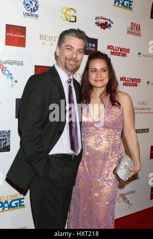 Jeremy Miller und Gast der Stil Hollywood Oscar anzeigen Abendessen im Hollywood Museum in Los Angeles, Kalifornien.  Mitwirkende: Jeremy Miller wo: Los Angeles, California, Vereinigte Staaten von Amerika bei: 26. Februar 2017 Stockfoto