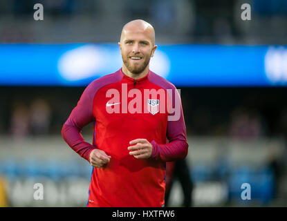 24. März 2017: US-Mittelfeldspieler Michael Bradley (4) erwärmt sich vor dem FIFA WM-Qualifikation-Spiel zwischen den USA und Honduras Avaya-Stadion in San Jose, Kalifornien. Der USA besiegt Honduras 6-0. Damon Tarver/Cal-Sport-Medien Stockfoto