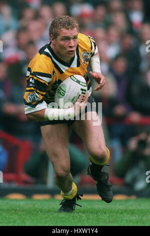 ST JOHN ELLIS CASTLEFORD RLFC 22. Mai 1994 Stockfoto