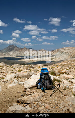 CA03127-00... Kalifornien - Blick Richtung Norden vom Gipfel des Muir Pass über Evolution Becken auf dem kombinierten JMT/PCT im Kings Canyon National Park. Stockfoto