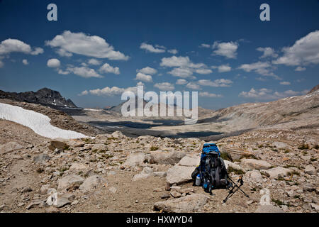 CA03128-00... Kalifornien - Blick Richtung Norden vom Gipfel des Muir Pass über auf dem kombinierten JMT/PCT im Kings Canyon National Park. Stockfoto