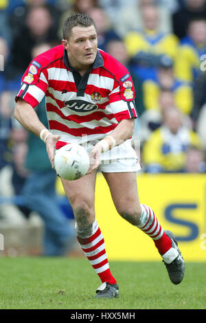 TERRY NEWTON WIGAN WARRIORS RLFC WIDNES 26. April 2004 Stockfoto