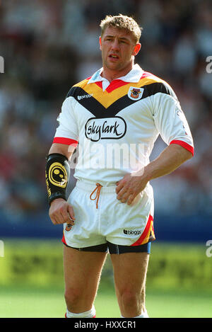 MIKE FORSHAW BRADFORD Stiere RLFC MCALPINE STADIUM HUDDERSFIELD ENGLAND 1. April 2001 Stockfoto