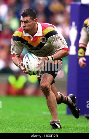 MICHAEL Widerrist BRADFORD BULLS RLFC TWICKENHAM LONDON ENGLAND 28. April 2001 Stockfoto