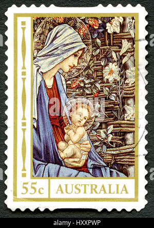 Australien - ca. 2012: Eine gebrauchte Briefmarke aus Australien, zeigt eine Darstellung der Maria mit dem Jesuskind, feiert die Weihnachtszeit, circ Stockfoto