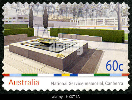 Australien - ca. 2010: Eine gebrauchte Briefmarke aus Australien, Darstellung zur Veranschaulichung der Wehrdienst Memorial in Canberra, ca. 2010. Stockfoto