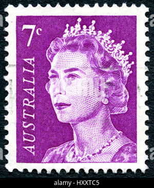 Australien - ca. 1971: Eine gebrauchte Briefmarke aus Australien, zeigt ein Portrait von Königin Elizabeth II, ca. 1971. Stockfoto