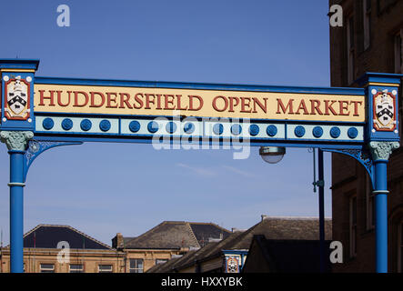 Viktorianische Open Market, Byram St, Huddersfield Town centre eine große Marktstadt metropolitan Borough Kirklees, West Yorkshire, England. VEREINIGTES KÖNIGREICH. Stockfoto