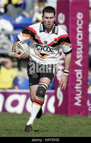 MICHAEL Widerrist BRADFORD BULLS RLFC HALLIWELL JONES STADIUM WARRINGTON 10. April 2005 Stockfoto