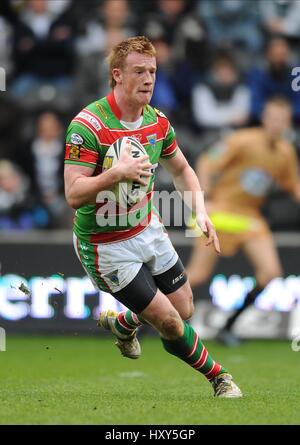 CHRIS RILEY WARRINGTON WOLVES RLFC KC STADIUM HULL ENGLAND 5. April 2010 Stockfoto