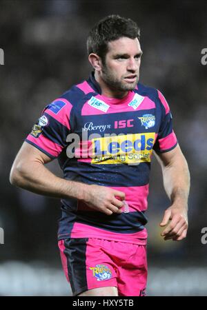 DANNY BUDERUS LEEDS RHINOS RLFC LEEDS RHINOS RLFC KC STADIUM HULL ENGLAND 18. Februar 2011 Stockfoto