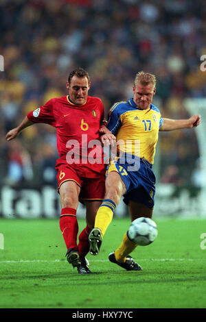 Y.VANDERHAEGHE & JOHAN MJÄLLBY Belgien V Schweden 10. Juni 2000 Stockfoto