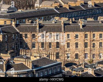 Luftaufnahme der Gebäude Montgomery Street und Montgomery Street Lane. Edinburgh, Schottland. Stockfoto