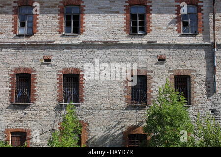 Paterei Gefängnis in Tallinn ist eine alte sowjetische Gefängnis stattfindenden verschiedene Opfer des Kommunismus und des Nationalsozialismus.  Bereiche des Gefängnisses sind offen wie Galerien. Stockfoto