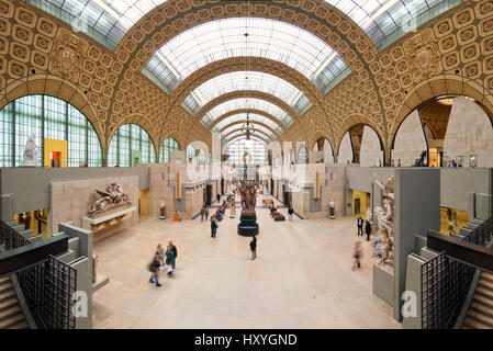 Musée d ' Orsay: ein Blick auf die Main Hall Stockfoto