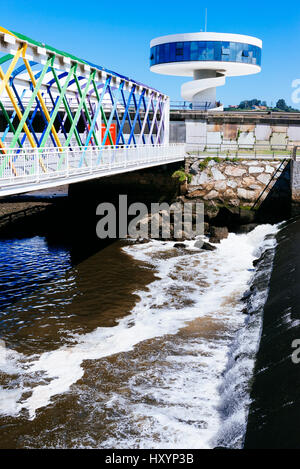 Oscar Niemeyer internationales Kulturzentrum - Centro Cultural Internacional Oscar Niemeyer. Avilés, Fürstentum Asturien, Spanien, Europa Stockfoto