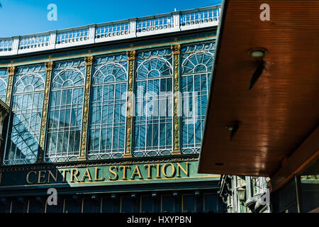 Blick auf Central Station Brücke in Glasgow von Argyll Street Stockfoto