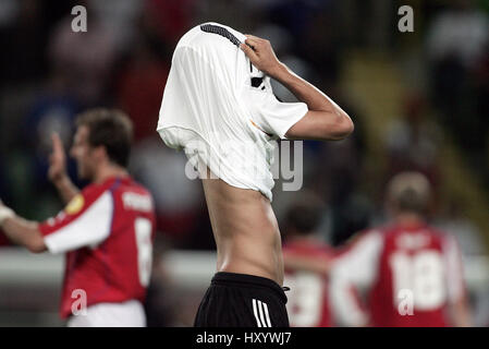 KEVIN KURANYI Deutschland & VFB STUTTGART JOSE ALVALADE-Stadion von Lissabon PORTUGAL 23. Juni 2004 Stockfoto