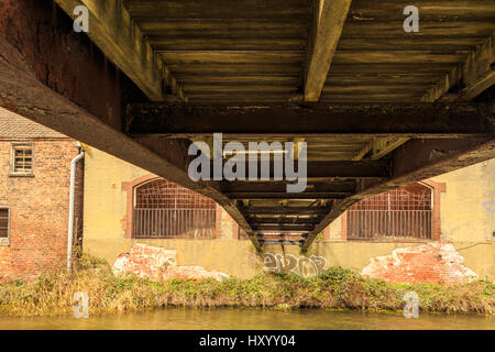 Grimsby, England - März 14: die Unterseite der alte Holzbrücke über den Fluss freshney aus Frederick ward, in Grimsby Grimsby, North Lincolnshire, engla Stockfoto